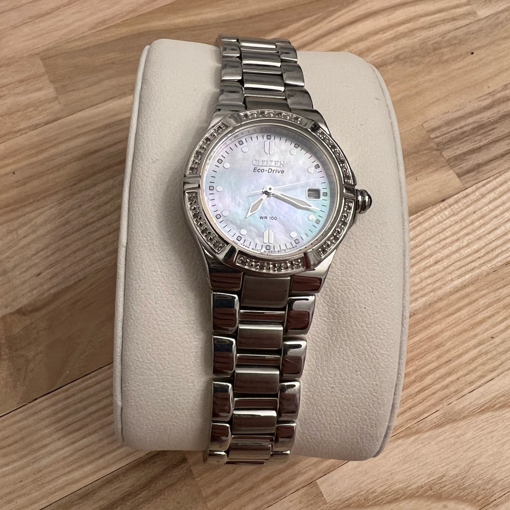 Citizen Eco Drive Ladies Watch Genuine Diamonds Mother of Pearl Dial Date Window
